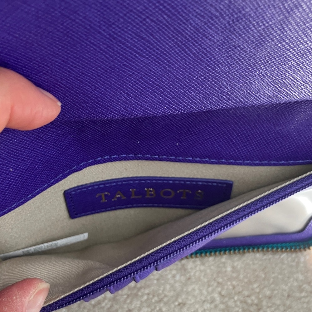 Talbots Leather Zip-Around Wallet - Picture 9 of 13